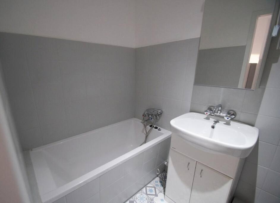 Katowice, Sokolska 33, City Center Apartment Luaran gambar
